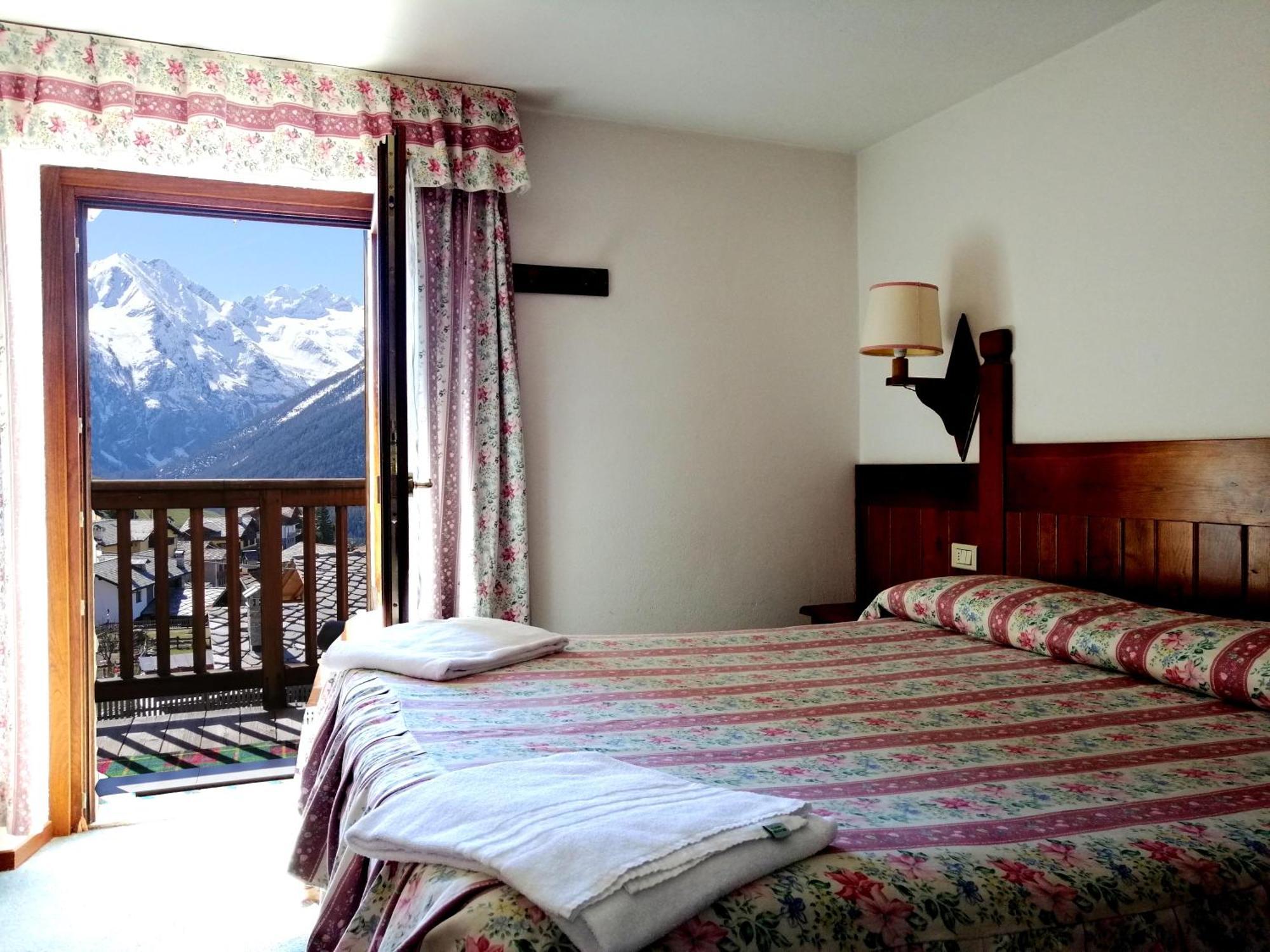 Hotel Locanda Grauson Cogne Buitenkant foto