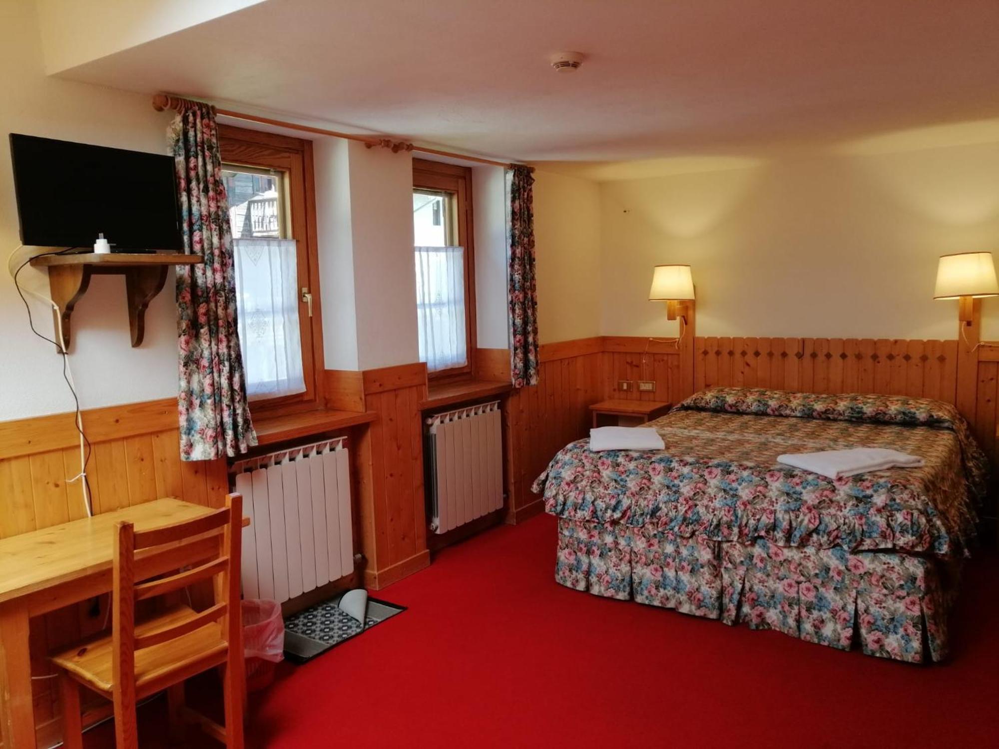 Hotel Locanda Grauson Cogne Buitenkant foto