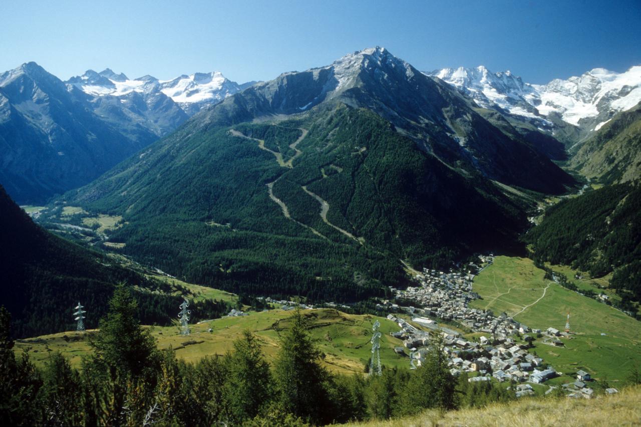 Hotel Locanda Grauson Cogne Buitenkant foto