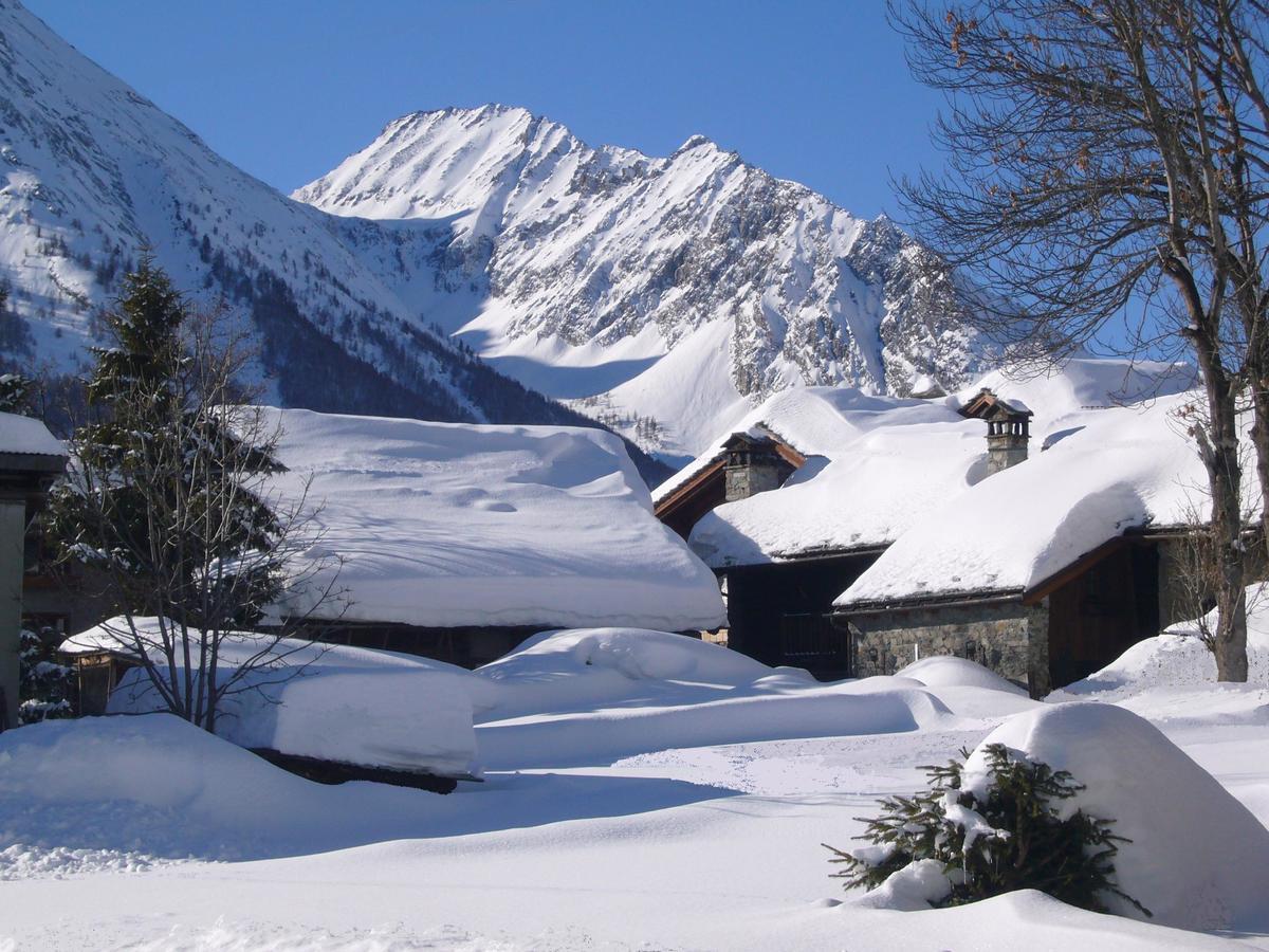 Hotel Locanda Grauson Cogne Buitenkant foto