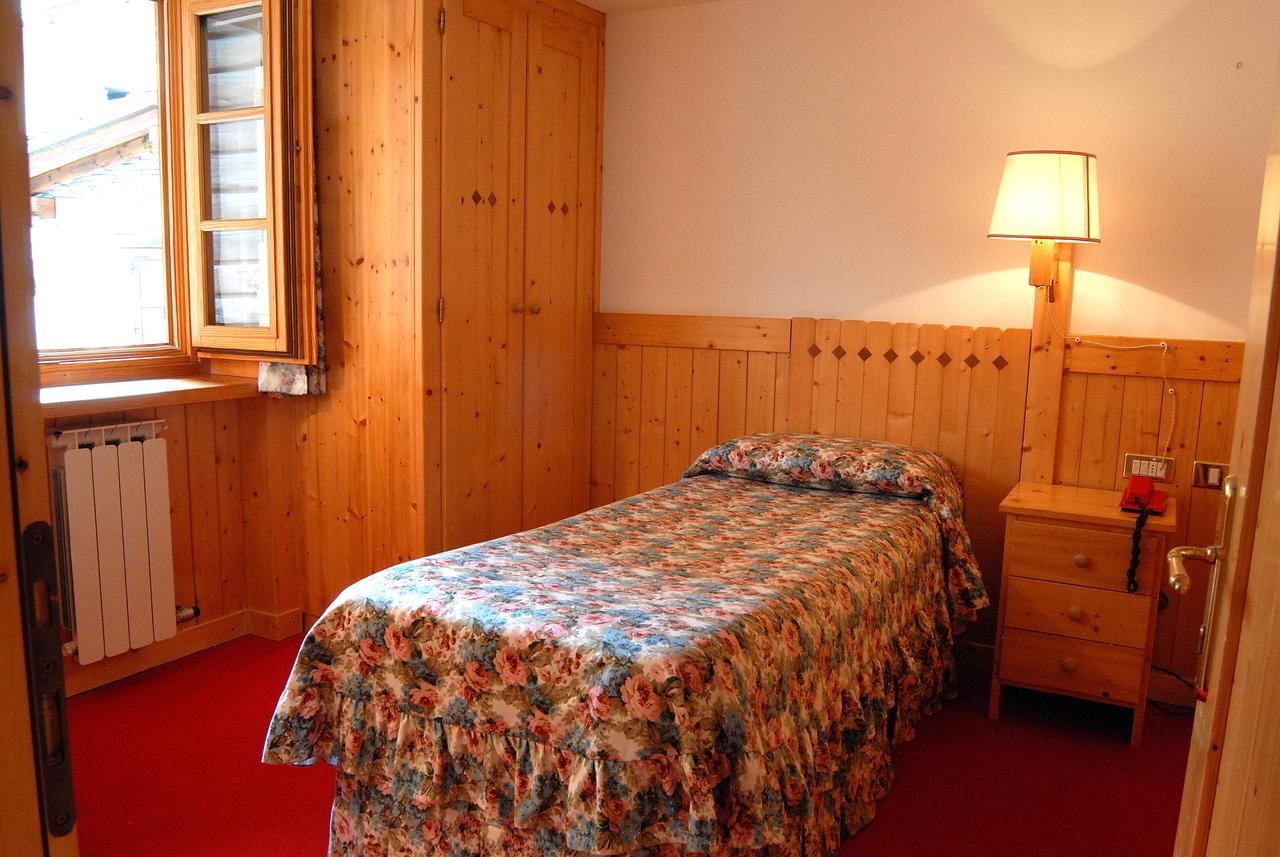Hotel Locanda Grauson Cogne Buitenkant foto