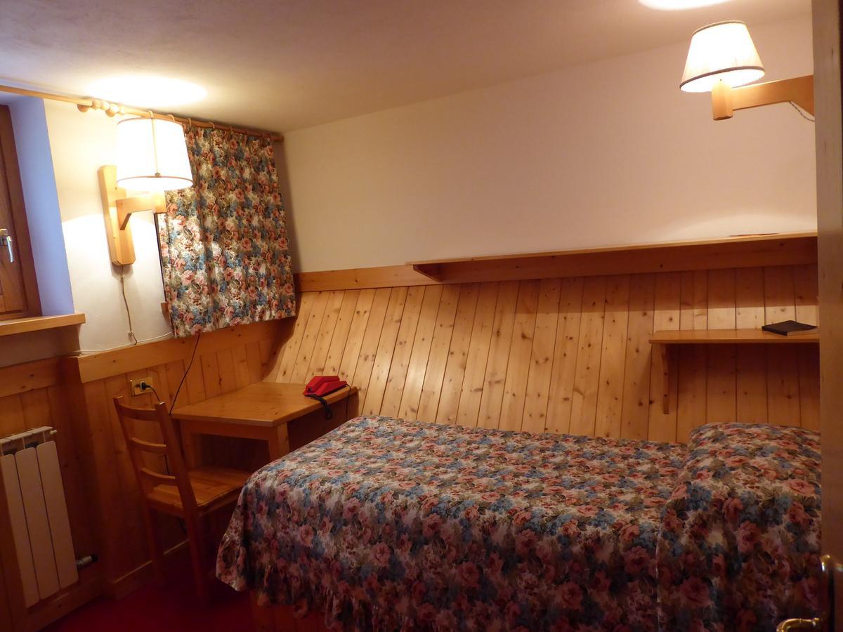 Hotel Locanda Grauson Cogne Buitenkant foto